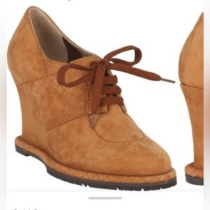 Bottega Veneta  Lace-Up Wedge Oxford  Leather Pumps